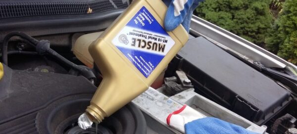 MT-10® to długotrwała ochrona, większa moc, cichsza praca, mniejsze zużycia paliwa i oleju.